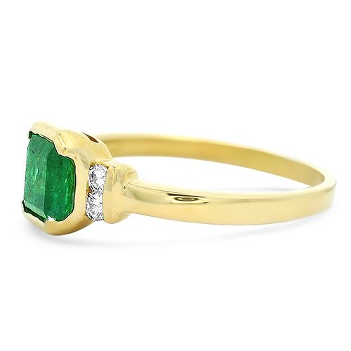 Estate 18kt Yellow Gold Emerald & Diamond Ring