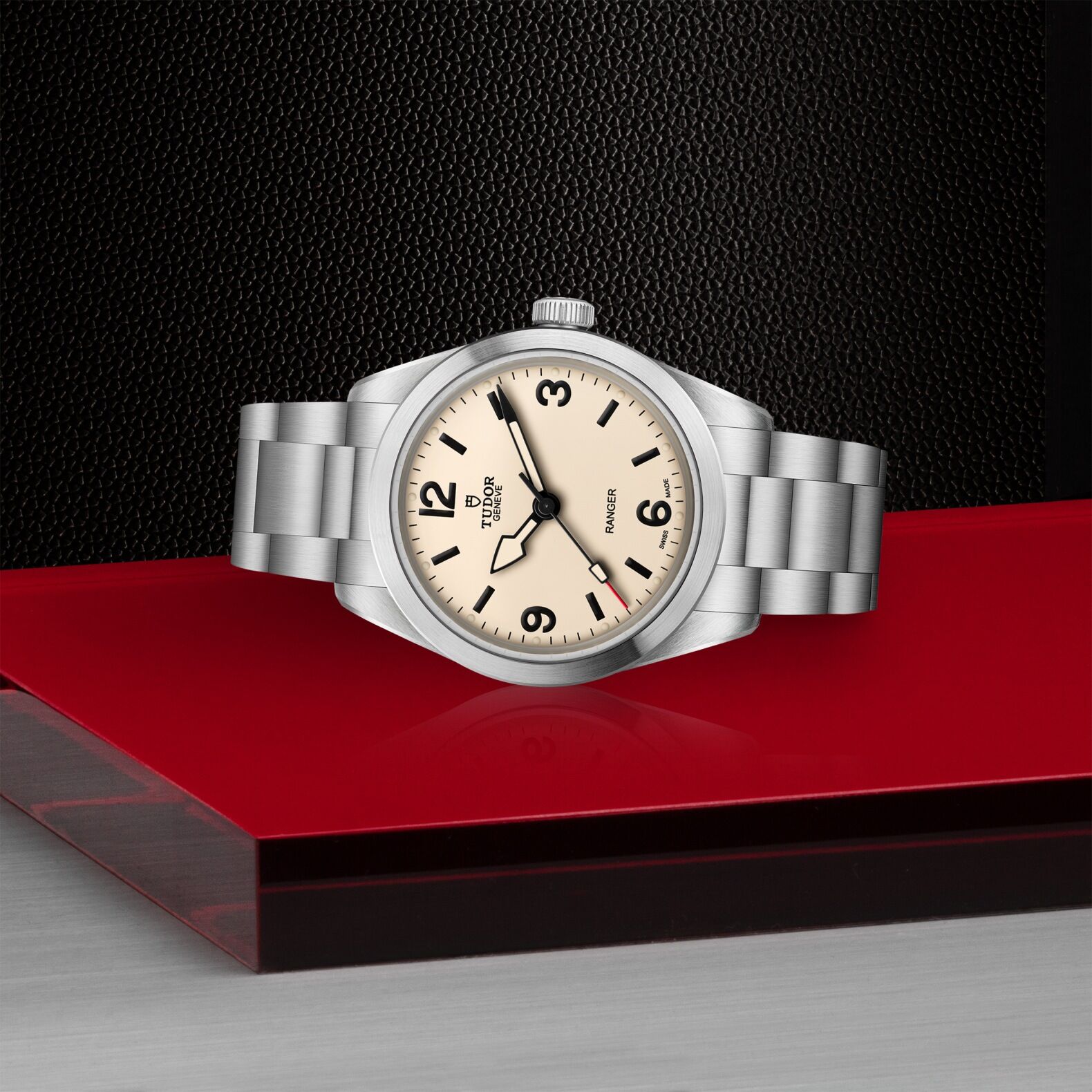 TUDOR Ranger 39mm steel case, satin finish - M79950-0008 at Underwood Jewelers