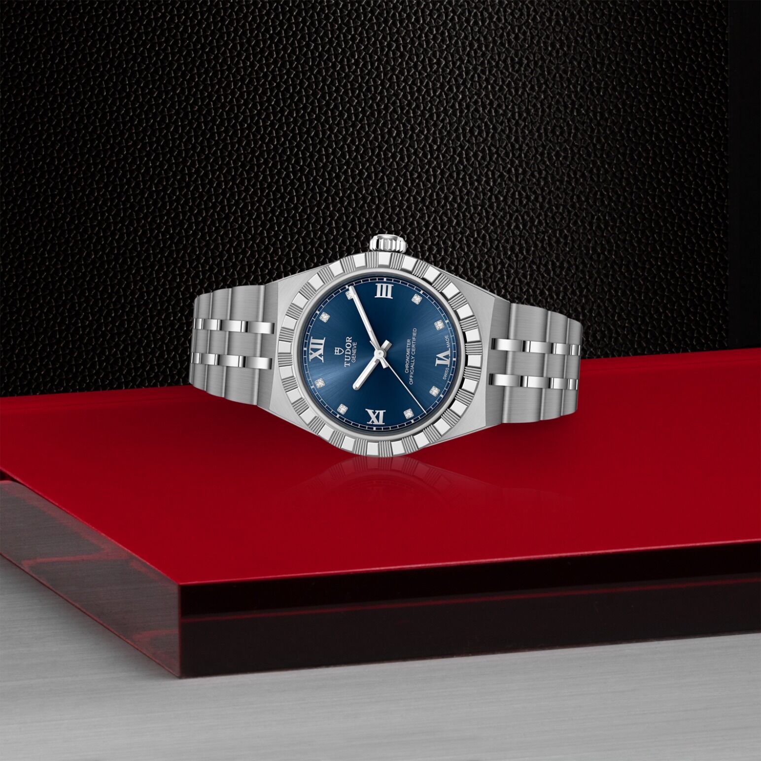 TUDOR Royal 30mm stainless steel case with polished and satin finish - M2830A1A0-0001 at Underwood Jewelers