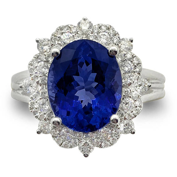 18kt. White Gold Tanzanite & Diamond Ring