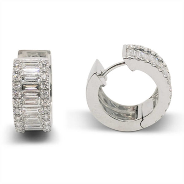 1.14ct. Huggie Hoops