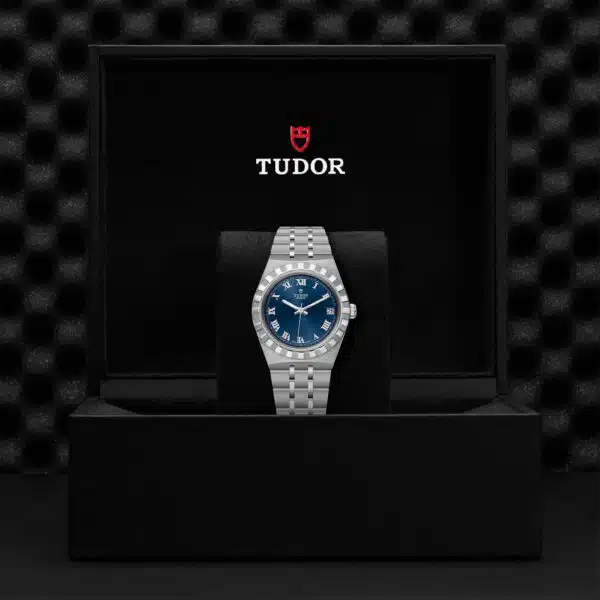 TUDOR Royal 34mm steel case with polished and satin finish - M28400-0006 at Underwood Jewelers