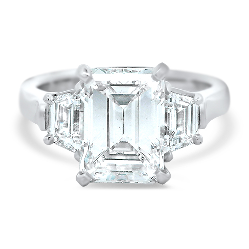 Underwood's Designs 2.90ct Emerald Cut Kipekee 3-stone Diamond Ring, front view (130025679)