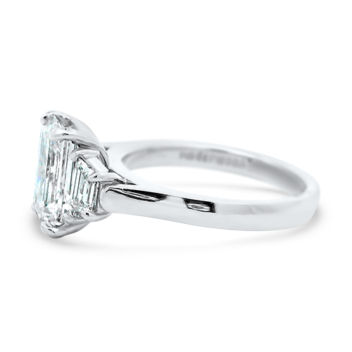 Underwood's Designs 2.90ct Emerald Cut Kipekee 3-stone Diamond Ring, side view (130025679)