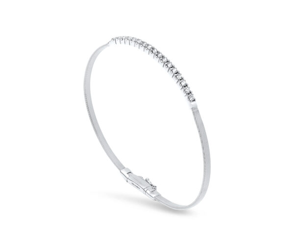 Small Stackable Bracelet With Diamond Bar