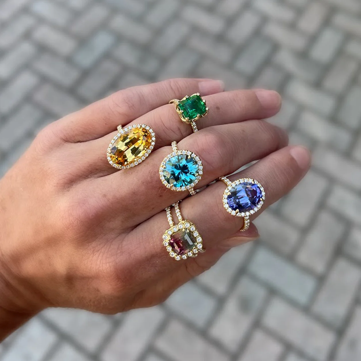 A Basic Guide to Birthstones