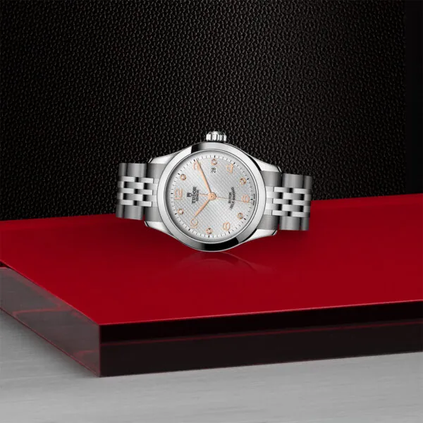 TUDOR 1926, 28mm Steel Case, Diamond-set Dial