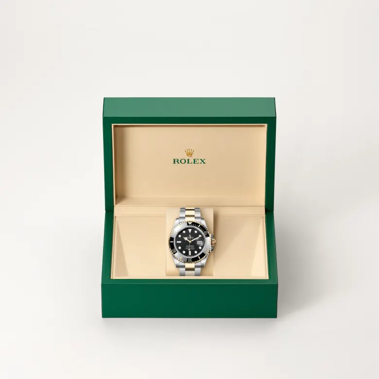 rolex Submariner in Yellow Rolesor - combination of Oystersteel and yellow gold, M126613LN-0002 - underwood jewelers