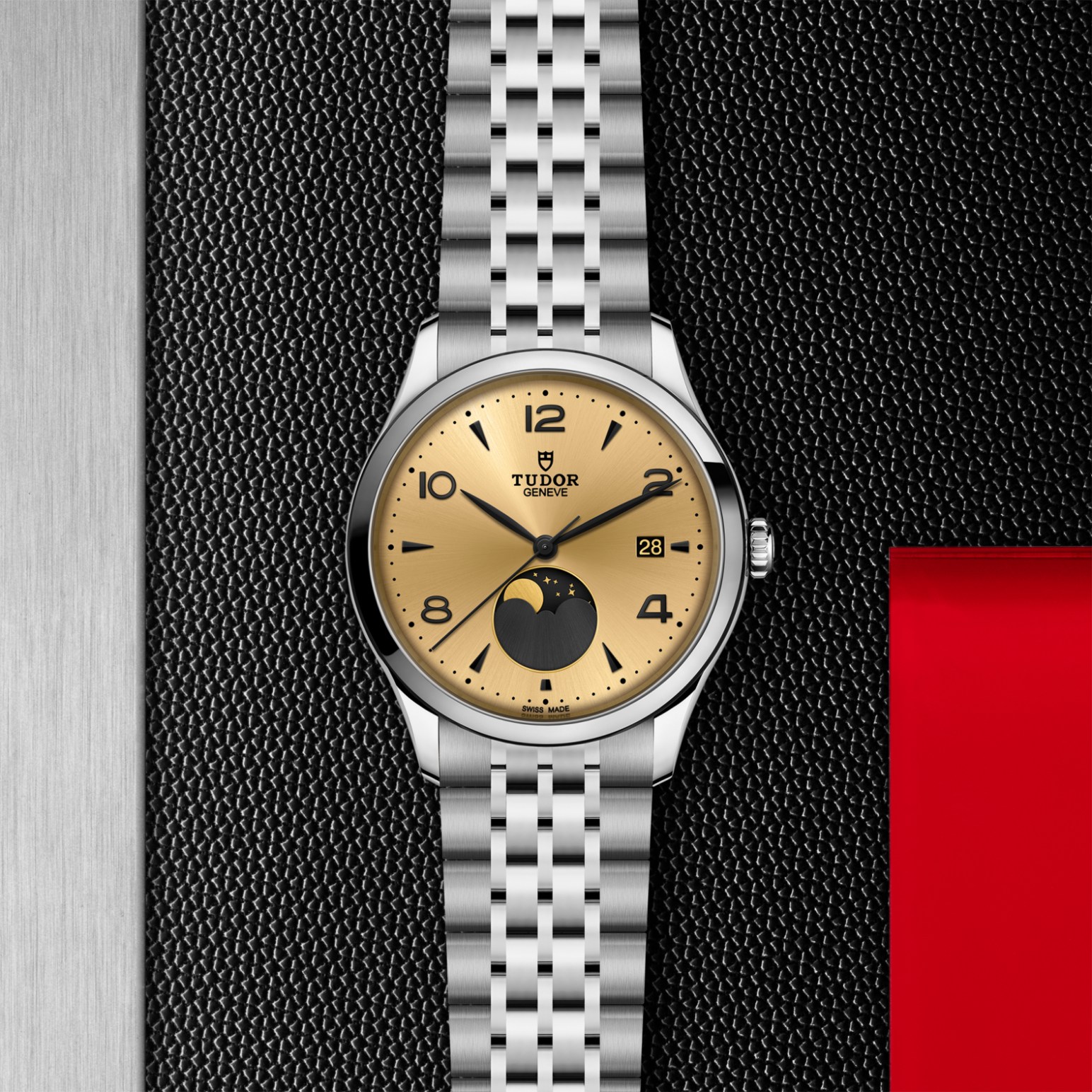 TUDOR 1926 Luna 39mm steel case with polished finish - M91560-0001 at Underwood Jewelers