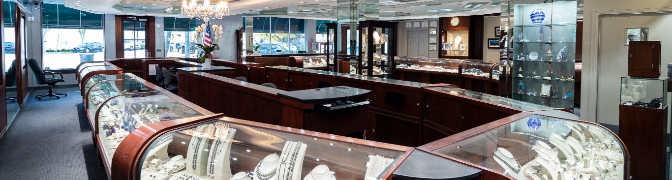 Careers at Underwood Jewelers
